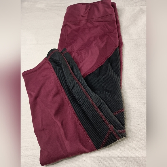 2/$30 CHAMPION Burgundy Merlo and‎ Black Leggings-(#132) - Picture 3 of 5